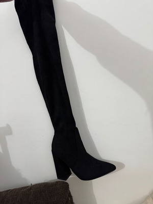 Over-the-knee boots used, black with thick heel