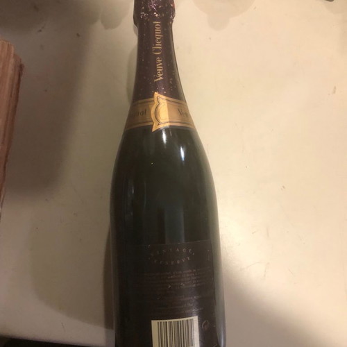Veuve Clicquot Ponsardin vintage 1988 champagne new, pack of 5 bottles