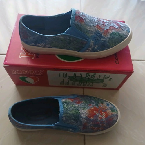 Dexim women's slip-on shoes new, colorful with floral lace design