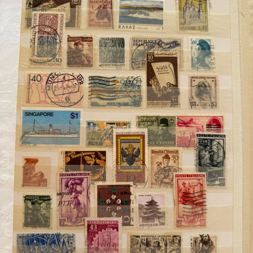 Stamp album collection #1037 like new, 16 pages, international