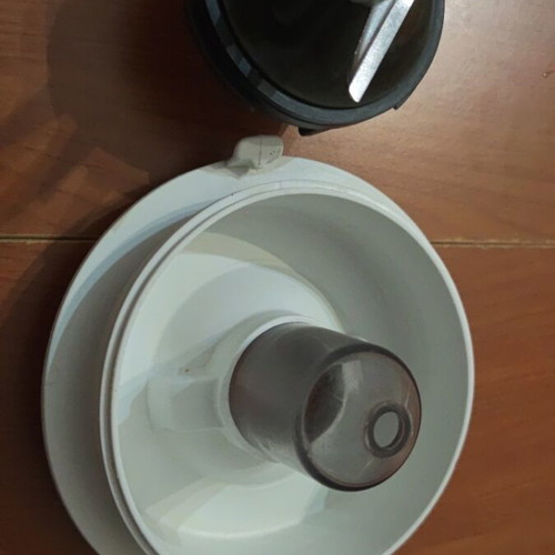 Bosch MUM 4 blender parts used, blade and lid set