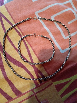 Retro women's jewelry set new, bracelet and necklace, black and gold
