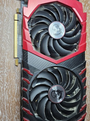 Radeon RX 480 4GB graphics card used
