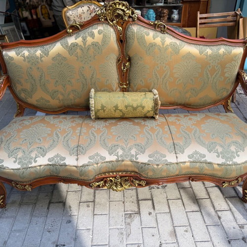 Rosewood sofa set like new