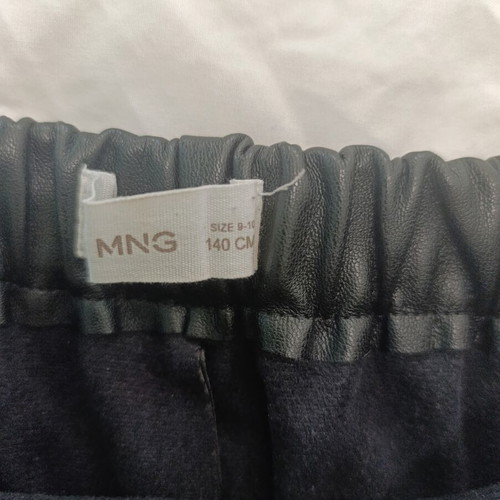 Leather shorts skirt Mango like new, size 140 cm, black