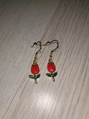 Earrings red tulips new
