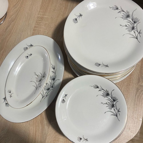 Porcelain service set like new, 24 pieces, Greek origin