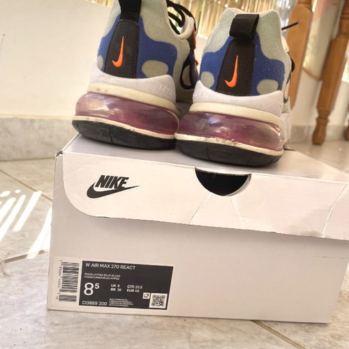 Nike Air Max 270 React athletic shoes size 40, excellent condition with sole wear