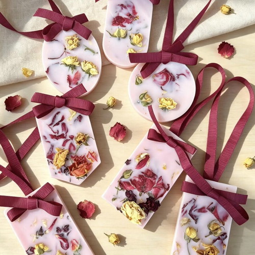Handmade scented wax sachets with dried flowers, new