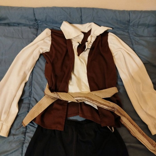 Pirate costume used, Disney, for ages 6+