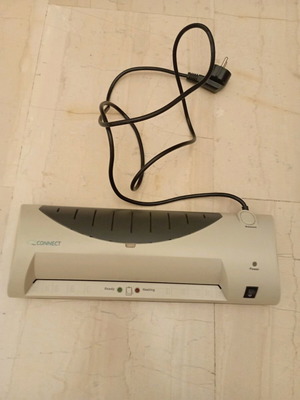 Q-CONNECT A4 Laminator QCL2 like new