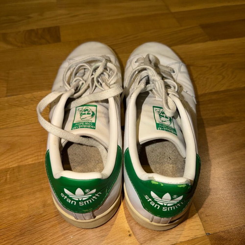Adidas Stan Smith used white sneakers with green details size 41 missing insoles