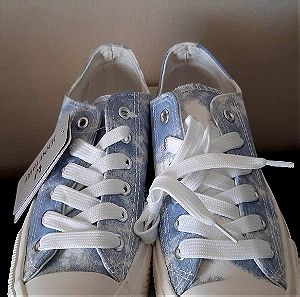Γυναικεία Παπούτσια - Sneakers σε απαλο γαλαζιο χρωμα ΝΟΥΜΕΡΟ 36  18 €