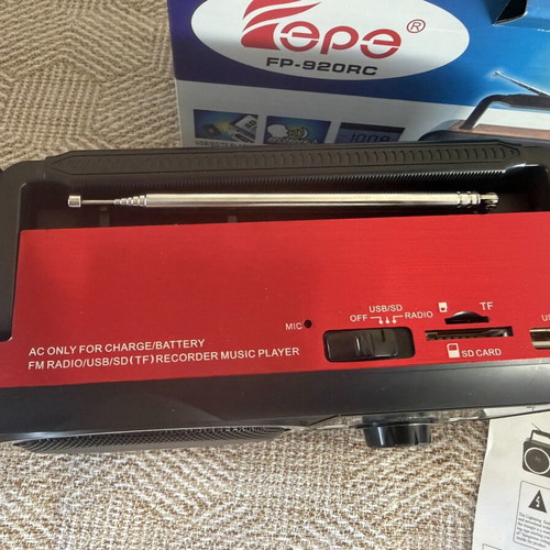 Fepe FP-910RC X-Bass portable digital radio