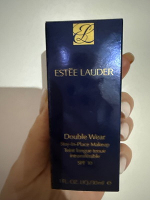 Estee Lauder Double Wear Stay-in-Place Makeup ολοκαίνουργιο
