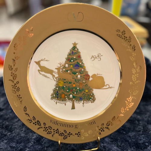 Valentino Garavani decorative plate new