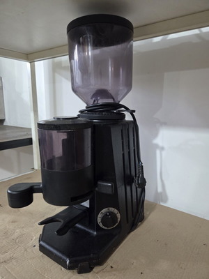 La San Marco SM 92 T espresso coffee grinder used