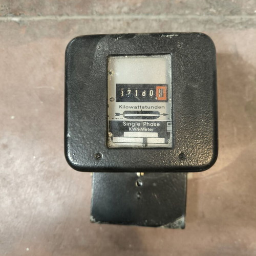 Single Phase KWh-Meter used, fully functional
