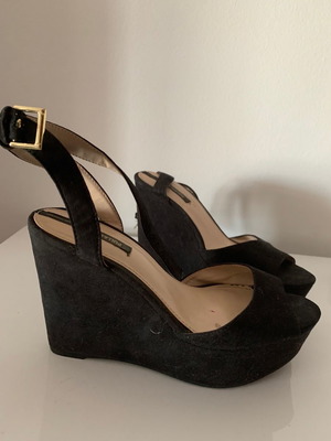 Pull and Bear platform shoes used, black, size 37