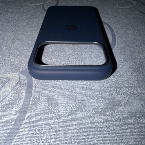 iPhone 17 Pro Max Apple silicon case with MagSafe brand new