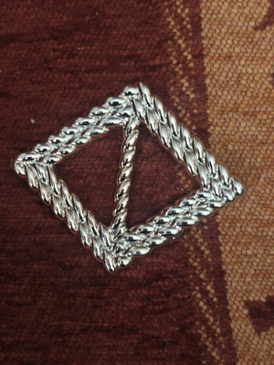 Plastic belt buckle like new, silver