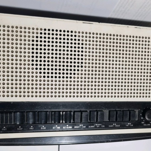 National Panasonic RC 100B clock radio used, vintage 70s