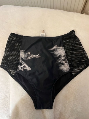 SugarFree high-waisted bikini bottom like new, black, size M