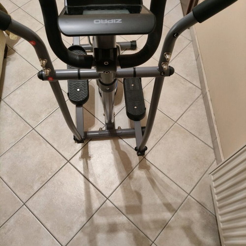 Zipro Shox elliptical machine new with 7kg magnetic system