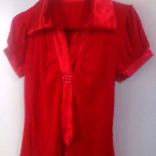 Red short-sleeve blouse new with tie, size M