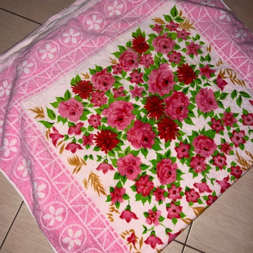 Cotton towel large, pink with flowers, vintage, like new