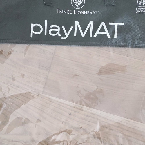 Playmat Prince Lionheart reversible like new