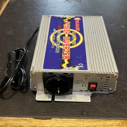 Samlex Si300 HPE Power Inverter 300W used in excellent condition
