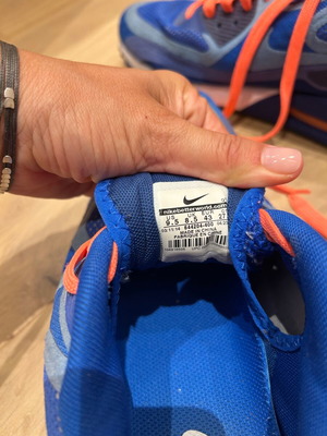 Nike athletic shoes used, blue, size 43