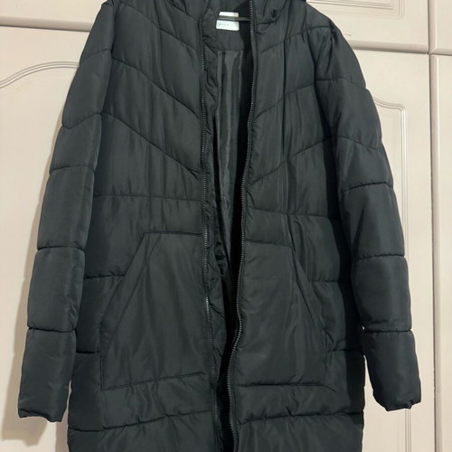 Vero Moda women's black jacket like new, comfortable and warm