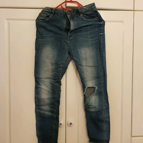 Stradivarius denim jeans new, sizes 34 and 36, elastic