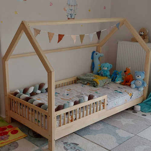 Montessori bed like new with flags, 90x200 cm