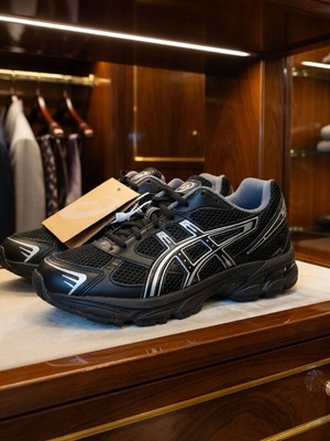 Asics GEL-1130 Japan Edition παπούτσια καινούργια, μαύρα μέγεθος EUR 40
