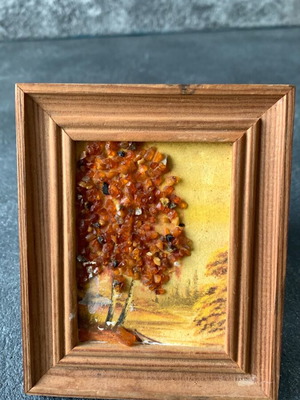 Natural amber pillar used