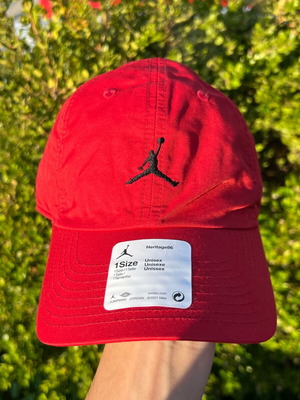 Καπέλο Jordan Heritage86 κόκκινο καινούργιο με ετικέτα