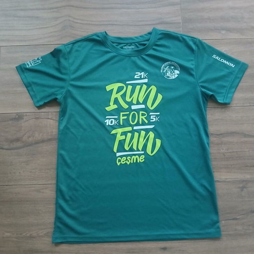 Salomon technical t-shirt size S like new, green