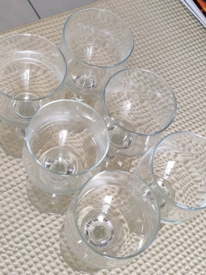 Wine glasses new, set of 6 pieces