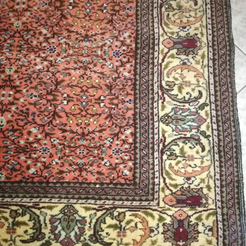 Handmade silk rug used with classic design and warm colors