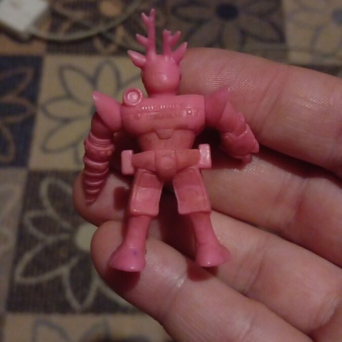 Teratomachos pink deer figure with slightly cut horn new