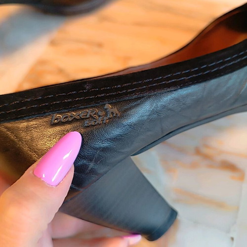 Boxer leather pump black, like new, size 38, low heel