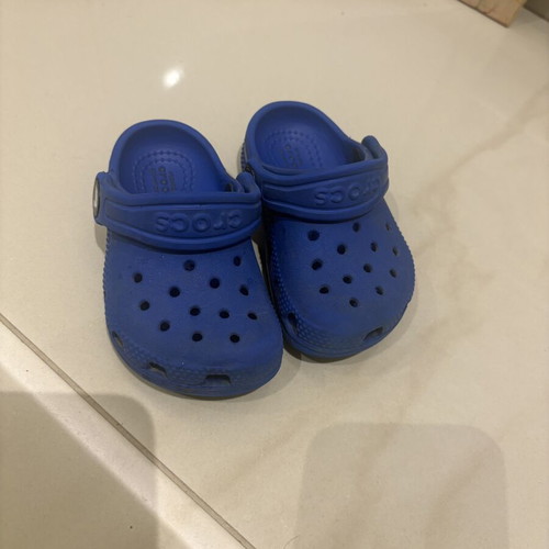 Crocs slippers used, size 5, blue
