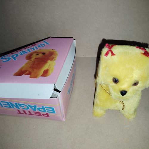 Little Spaniel dog toy used from the 90s