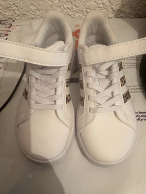 Adidas girls' athletic shoes like new, size 30, white brown