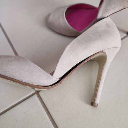 Bozikis σουέντ γόβες Νο. 39 μεταχειρισμένες με μικρό άνοιγμα