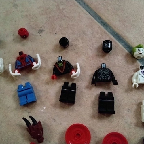 LEGO 18 mini φιγούρες Marvel & Ninjago σετ