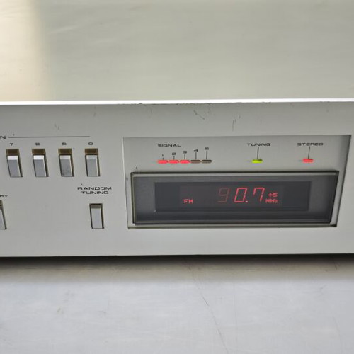 Akai AT S55 tuner used, missing battery compartment